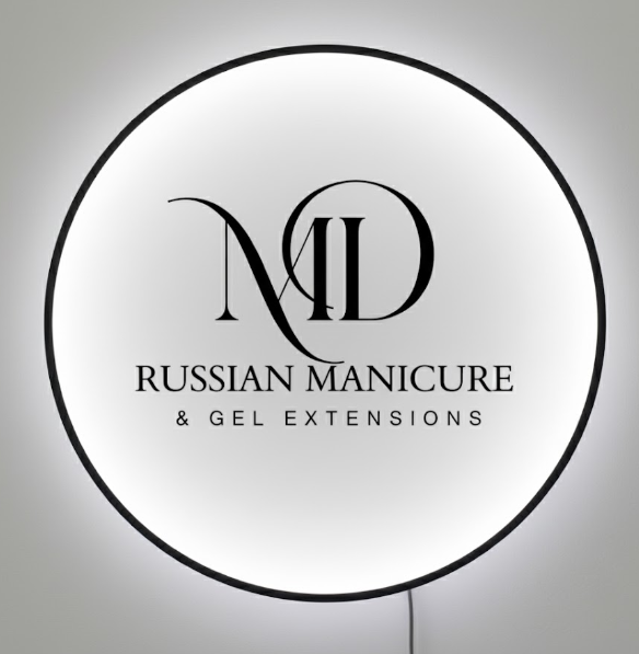 MD Russian Manicure Round Acrylic Sign