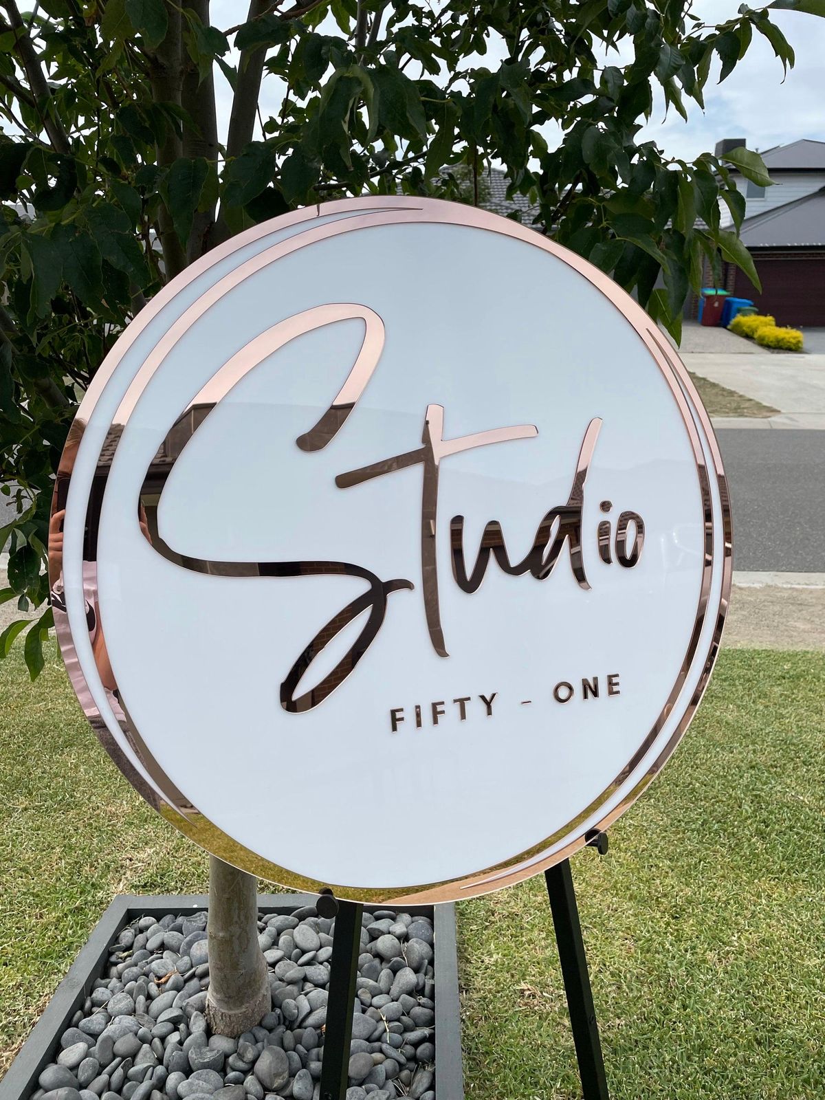 Custom Round Acrylic Business Sign – LED-Backlit Logo Display