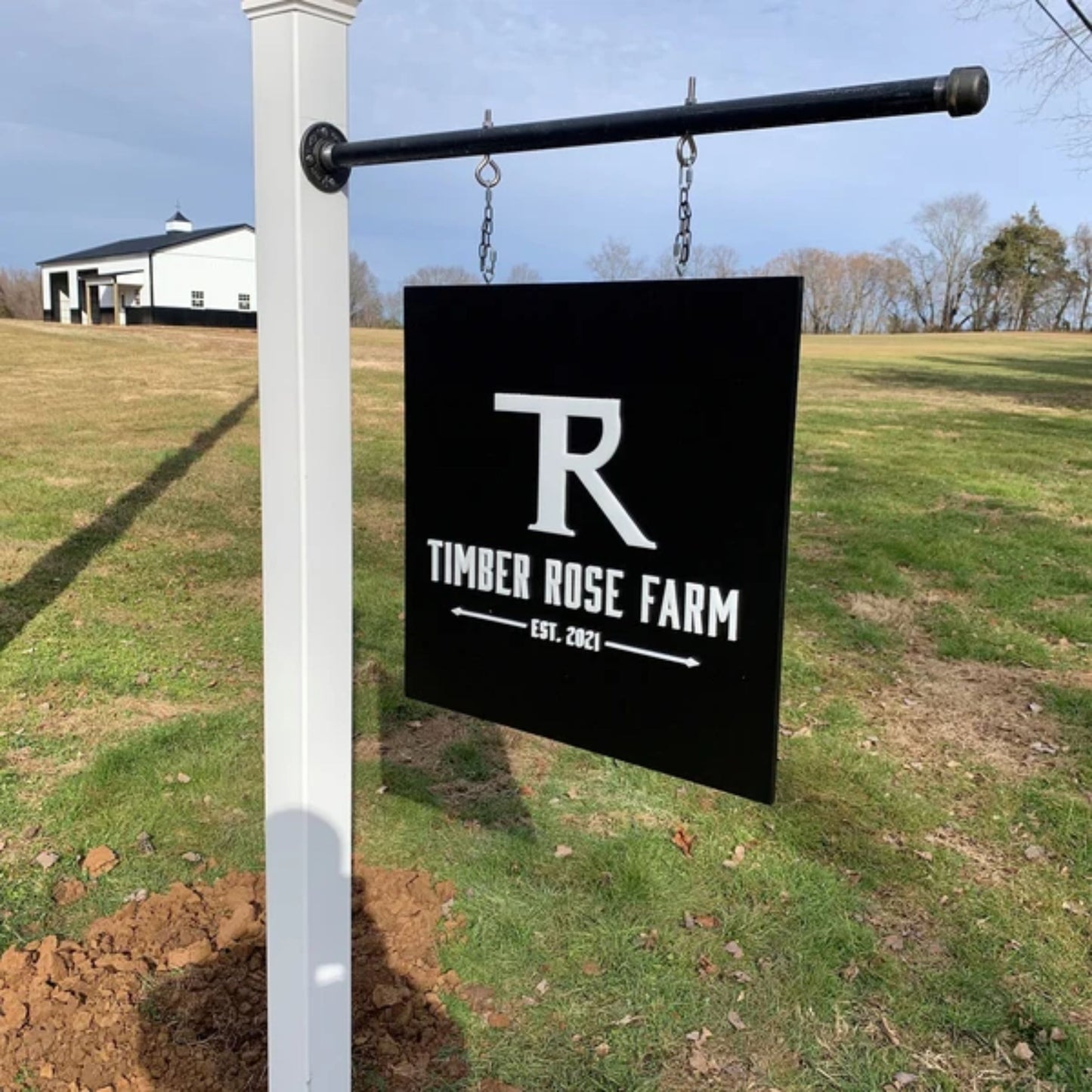 Custom Storefront Blade Sign – Modern Design for Eye-Catching Store Signage

